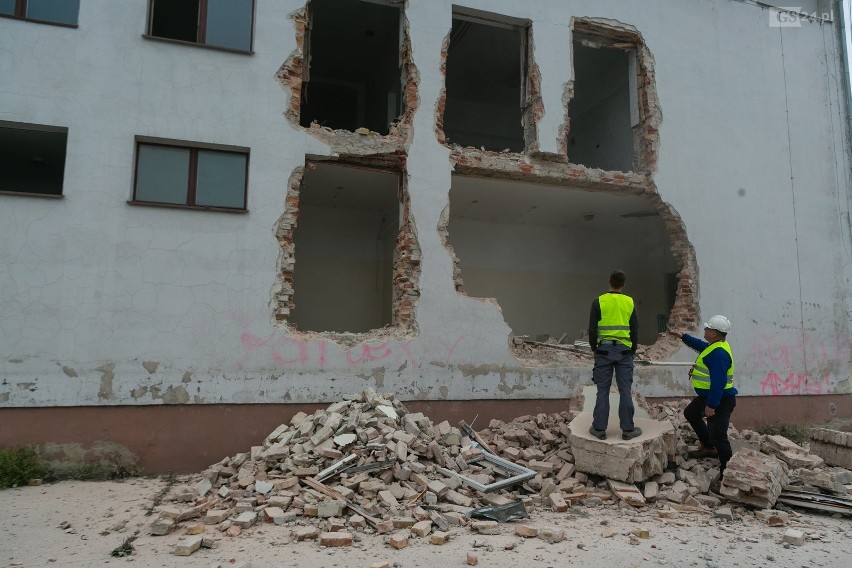 Morskie Centrum Nauki w Szczecinie. Zaczęli budować od... wyburzania [WIDEO]