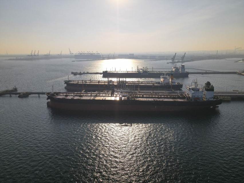 Znakomite ubiegłoroczne wyniki przeładunków dały gdańskiemu portowi awans do 10 największych portów w Europie