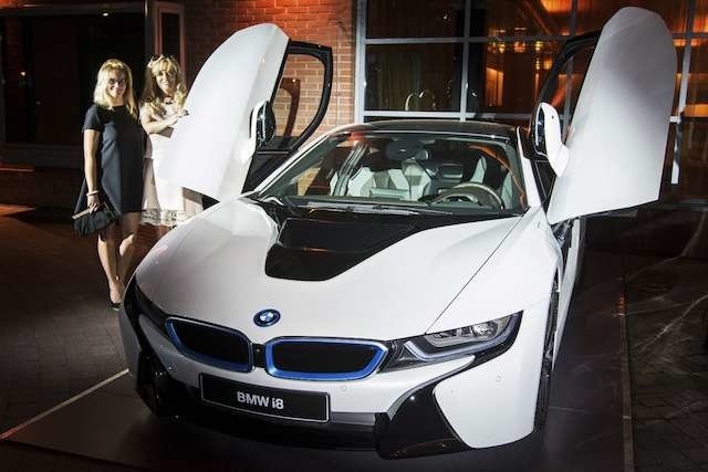 Podczas imprezy można było podziwiać elektryczne superauto BMWi8