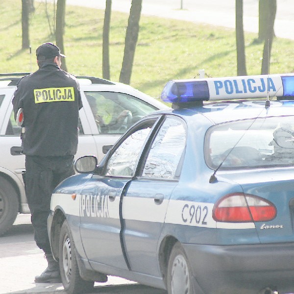 Nie ma co marzyć o czasach bez przestępczości. Ważne jednak jest to, aby łamiący prawo autentycznie odczuwali ryzyko "wpadki". W ubiegłym roku świecka komenda odnotowała widoczny wzrost wykrywalności, co w głównej mierze wzięło się z przyjęcia do pracy kilkunastu nowych funkcjonariuszy.