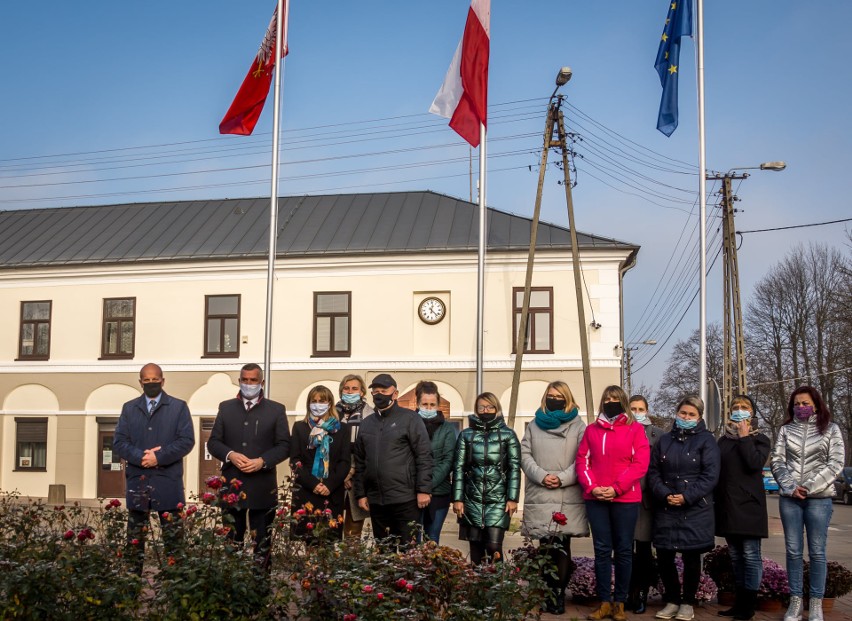 Strażacy z Solca nad Wisłą otrzymali nowy sprzęt. Przekazał im go wicemarszałek Mazowsza