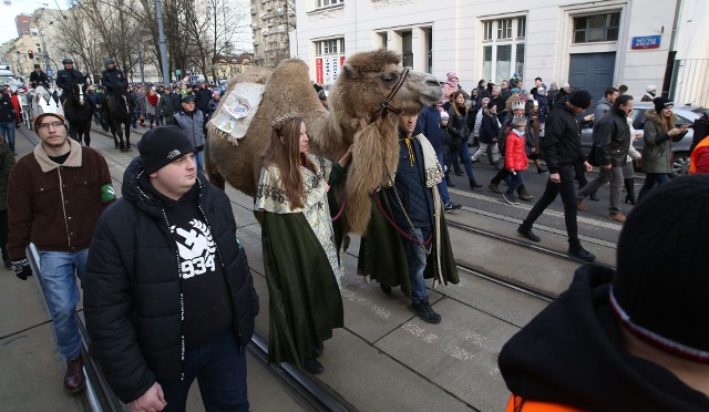 „Miłosierdzie i ONR nie dają się połączyć” - pisze do  arcybiskupa m.in. łódzki KOD