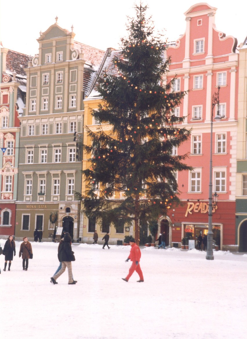 Ścisłe centrum Wrocławia w latach 90. XX wieku. 29 grudnia...