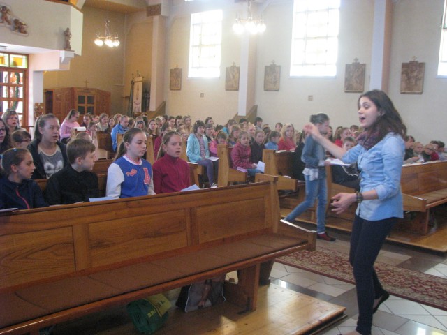 Zajęcia z młodymi muzykami poprowadziła Anna Szczędzina.