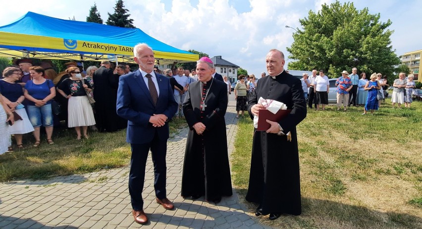 Tarnobrzeg. Ksiądz prałat Michał Józefczyk patronem ronda. "Był ojcem wielu dzieł" (ZDJĘCIA)