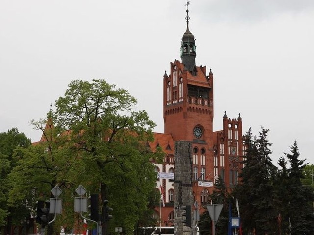 Przeanalizowaliśmy oświadczenia majątkowe prezydenta Słupska oraz burmistrzów i przewodniczących rad miast w powiatach słupskim, bytowskim i lęborskim za 2011 rok.