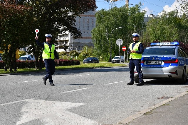 12 praw jazdy zatrzymanych przez policję z Rzeszowa za przekroczenie prędkości.