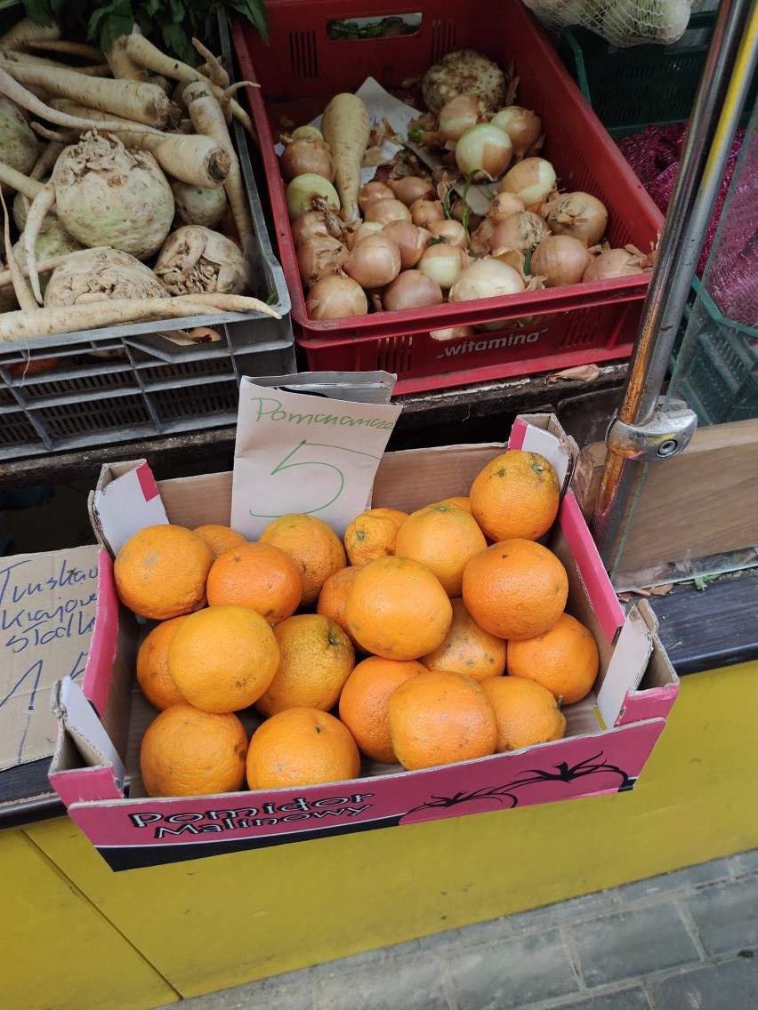 Sprawdź ceny warzyw i owoców w Częstochowie...