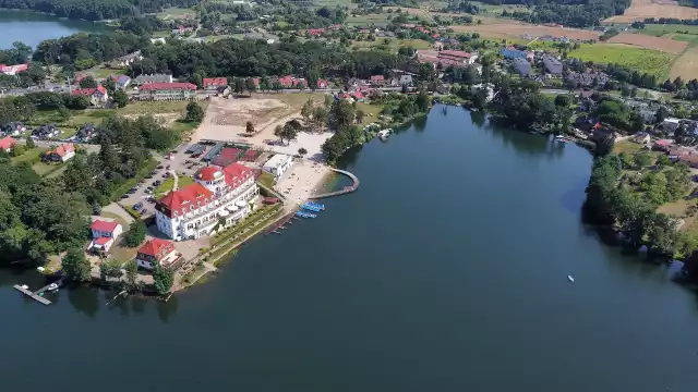 Lubniewice bez dwóch zdań są jedną z turystycznych perełek naszego regionu. Największymi atutami tej malowniczej miejscowości są jeziora oraz przyroda. Znajdziecie tu fantastyczne plaże!