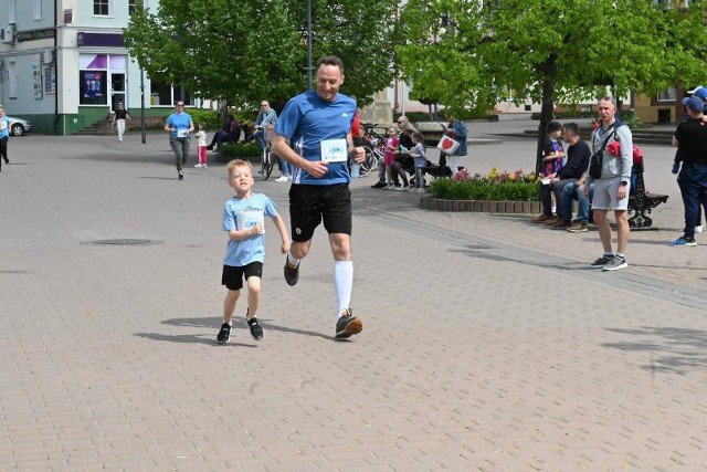 14 kwietnia Łukasz Nowak pobiegł z synem w Niebieskim Biegu w Tarnobrzegu na znak solidarności z dotkniętymi autyzmem