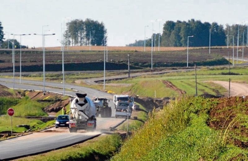 - Obawiam się, że drogowcom mogły skończyć się już pieniądze...