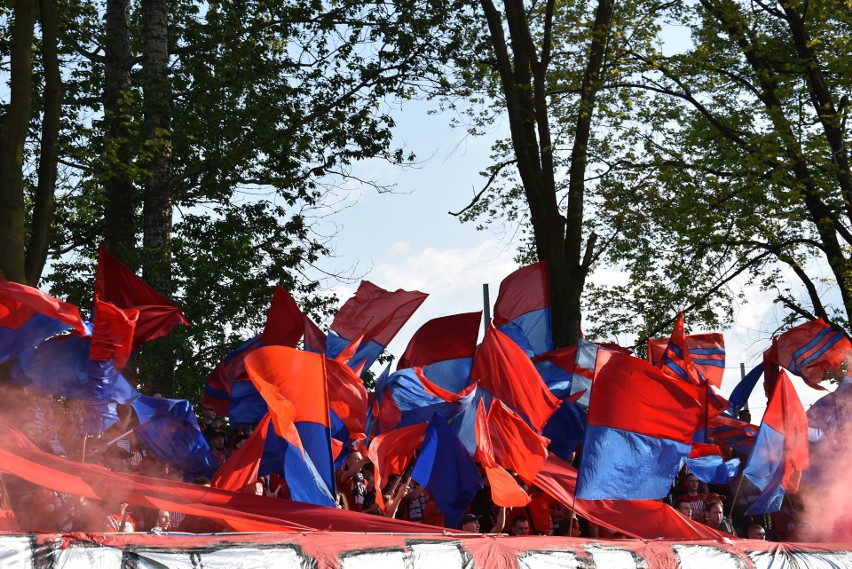  Raków Częstochowa Wigry Suwałki Zobacz, jak dopingowali kibice ZDJĘCIA