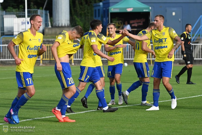 GKS Jastrzębie - Arka Gdynia (28.08.2020). Żółto-niebiescy zwyciężyli różnicą czterech bramek potwierdzając tylko swoje aspiracje 