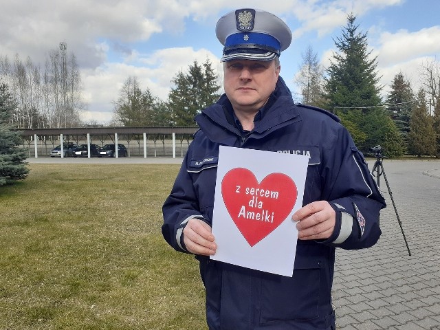 Policjanci dołączyli do akcji Z sercem dla Amelki. Więcej na kolejnych zdjęciach