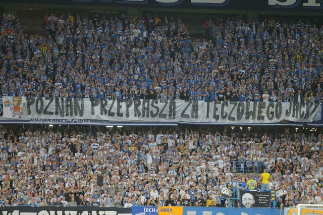 Transparent na stadionie: „Poznań przeprasza za tęczowego Jacka”