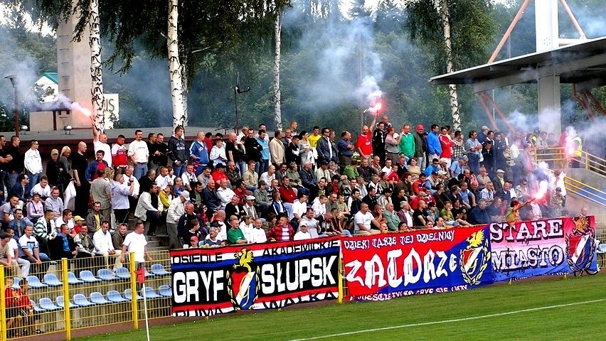 Bezbramkowym remisem zakonczyly sie III-ligowe derby regionu...