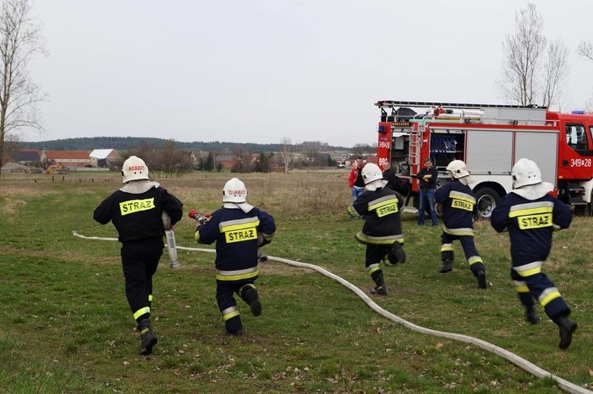 Z okazji Dnia Strażaka Ochotnicza Straż Pożarna z Kargowej...