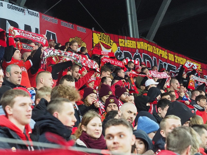 Widzew. Można już zwolnić miejsca na spotkanie piłkarzy z al. Piłsudskiego z Piastem Gliwice