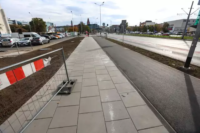 Wrocławskie Inwestycje ogłosiły przetarg na budowę trasy „ Zielona Rowerowa Oś Wrocławia”. Czyli największej rowerowej trasy z centrum na zachodnie obrzeża.