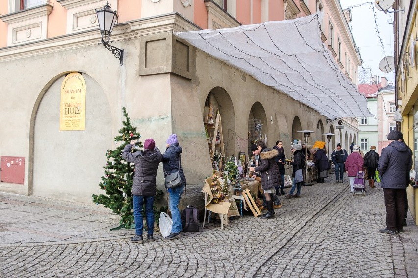 Tarnów. Jarmark bożonarodzeniowy przy ul. Piekarskiej [ZDJĘCIA]