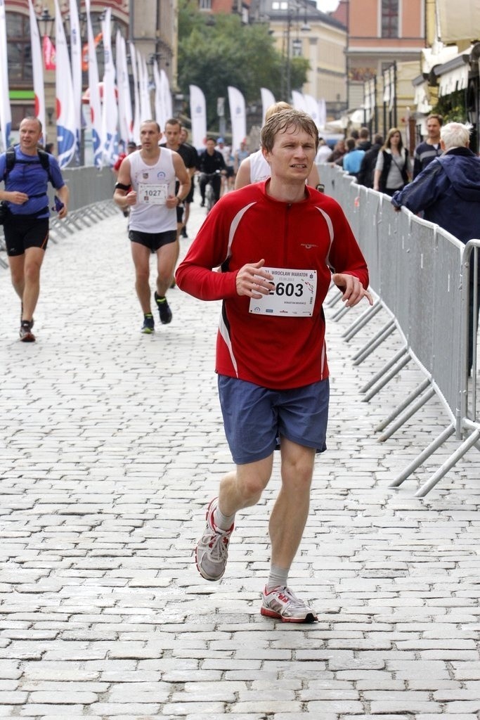 Maraton Wrocław - ZDJĘCIA - zawodnicy z numerami 2601 - 2800