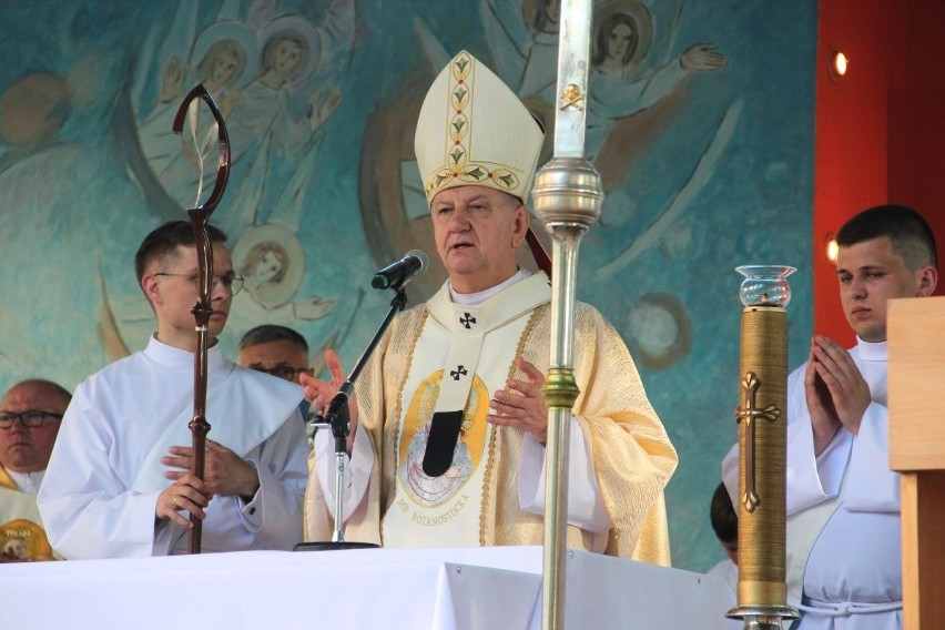 Uroczystościom przewodniczył metropolita Józef Guzdek