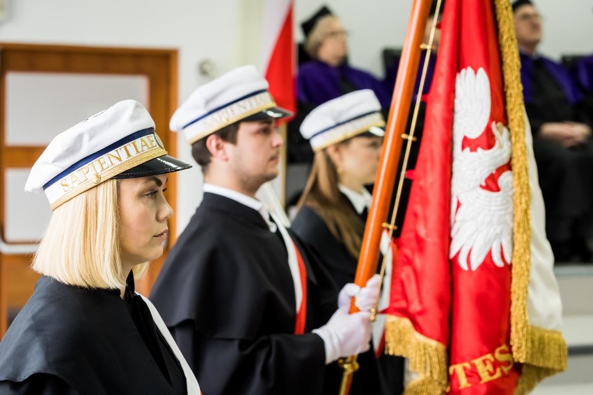 KPSW w Bydgoszczy przekształciła się w Akademię Kujawsko-Pomorską. Tak uczelnia celebrowała tę chwilę [zdjęcia]