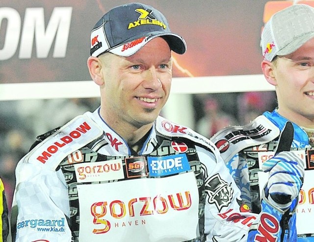 Stary mistrz Nicki Pedersen przypomniał o sobie na praskiej Markecie i pewnie wygrał Grand Prix Czech.