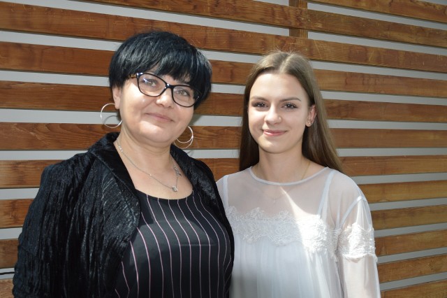 Zuzanna Soberka z opiekunem klubu wolontariuszy Anetą Mateusiak-Bagińską.