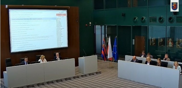 Koalicja Obywatelska wygrała wybory do Rady Miasta Szczecin zdobywając 19 mandatów