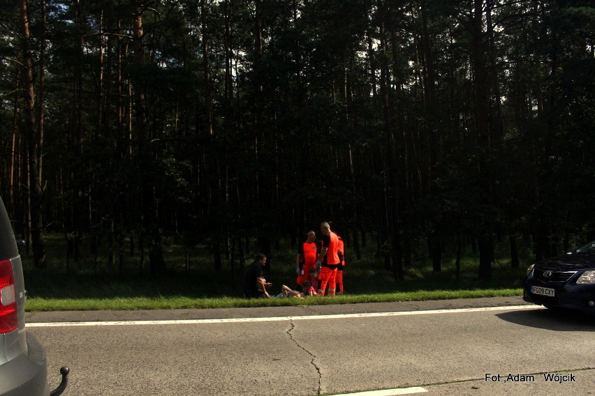 Wypadek na "betonówce" do Świnoujścia. Zderzyły się trzy auta. Dzieci trafiły do szpitala