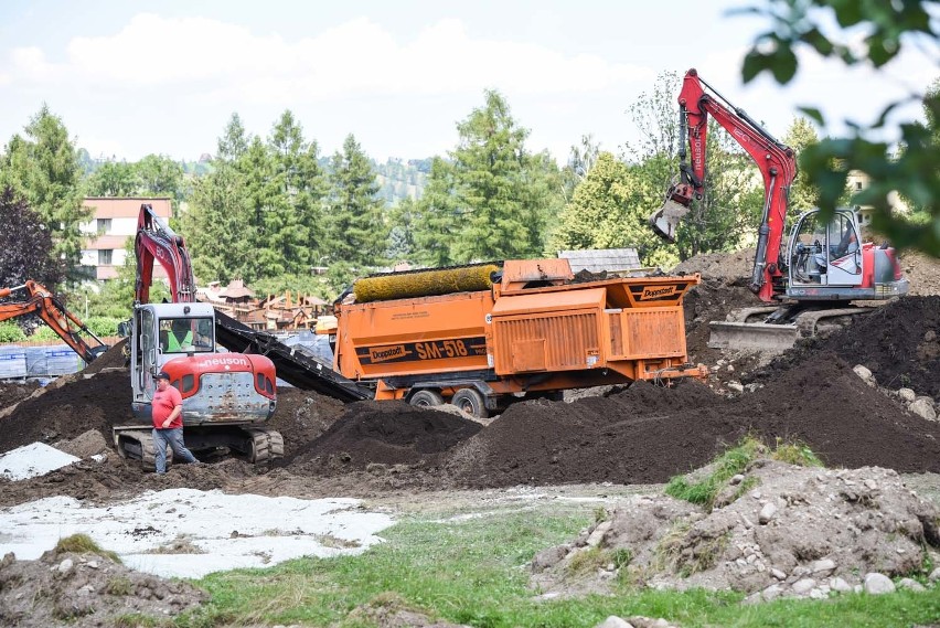 Zakopane: Dolna Rówień Krupowa będzie gotowa miesiąc po pierwszym terminie