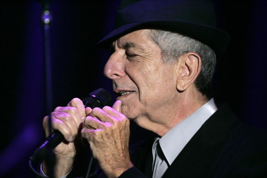Leonard Cohen był właścielem charakterystycznego niskiego...