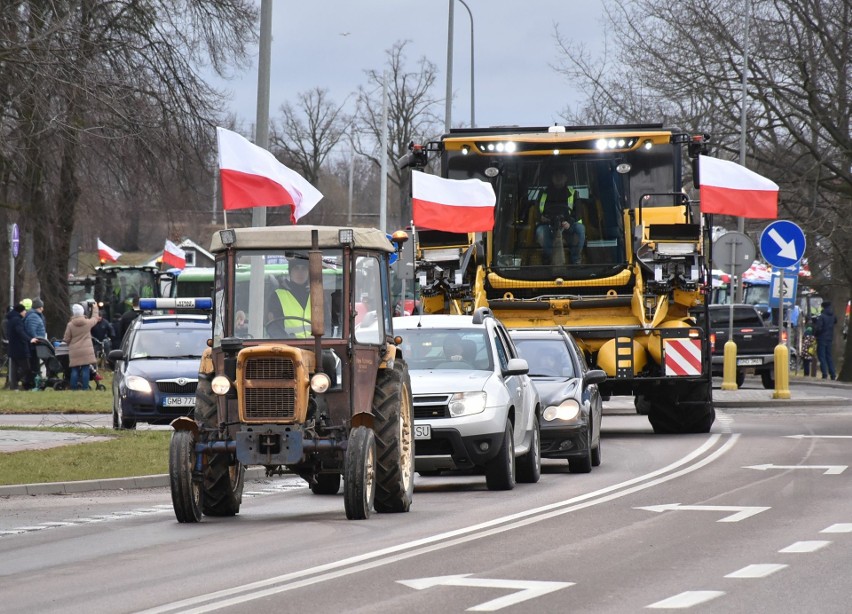 Trwa ogólnopolski protest rolników. Drogi na Pomorzu są...