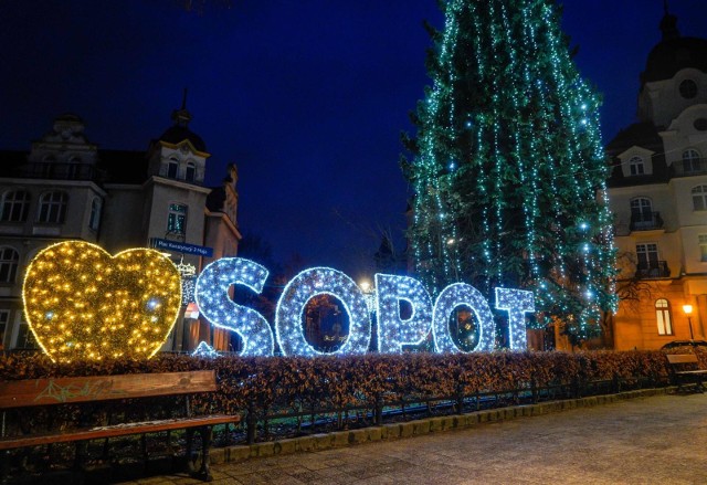 06.12.2021 gdansk. iluminacje swiateczne. fot. jakub steinborn / polska press/dziennik baltycki