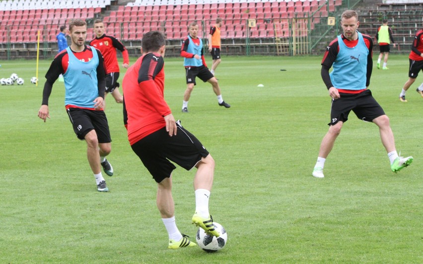 Środowy trening Korony na stadionie przy ulicy Szczepaniaka