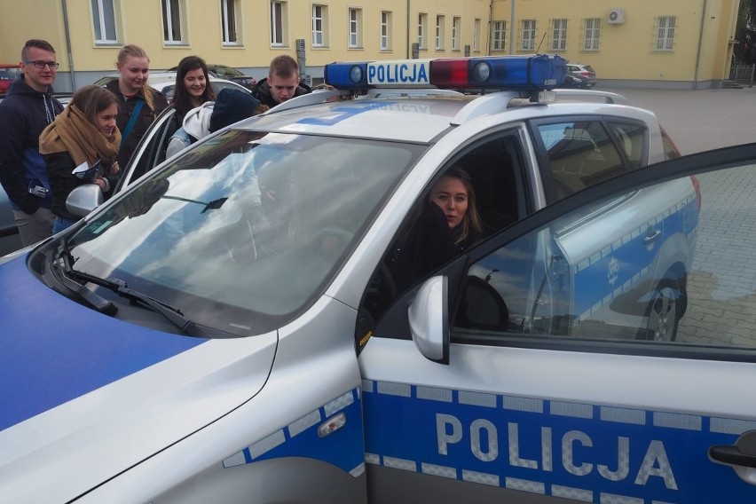 Nowy komendant powiatowy policji w Strzelcach Kraj. mł....