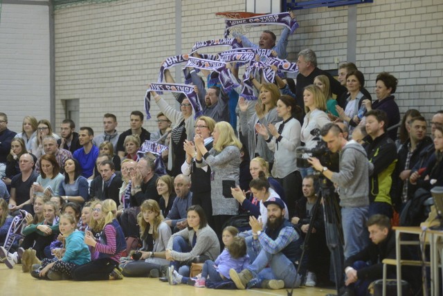 Kibice JTC MUKS Poznań będą musieli przenieść się z hali "B" przy ul. Chwiałkowskiego do znacznie większej Areny