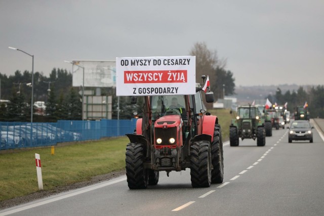 Minister rolnictwa Czesław Siekierski spotkał się z przedstawicielami protestujących rolników.