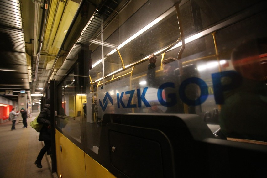 Autobusy i tramwaje KZK GOP w Sylwestra i Nowy Rok będą...