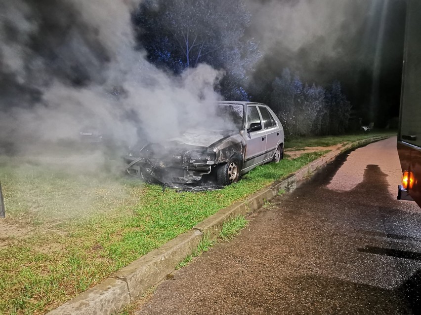Pożar auta osobowego w miejscowości Cieszyno koło Złocieńca