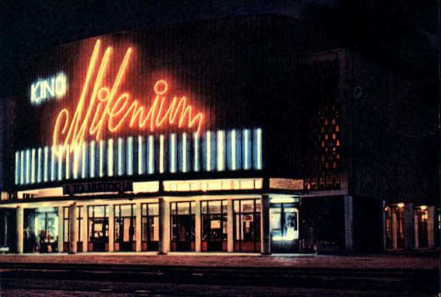 Lata 70. Oświetlenie neonowe kina Milenium