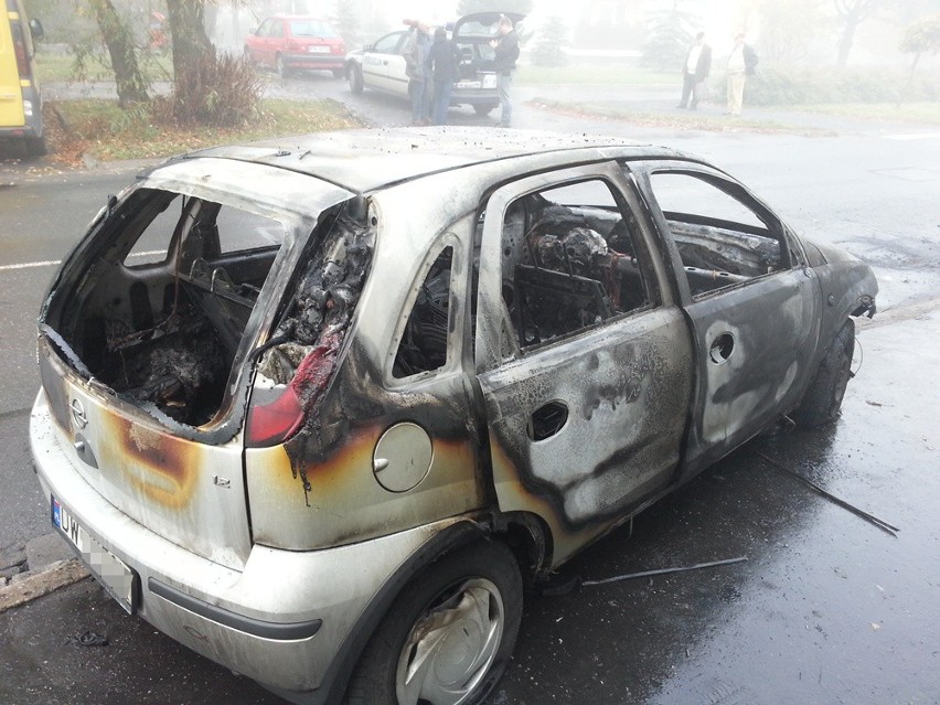 Siedem aut spłonęło w weekend na Psim Polu (ZDJĘCIA, FILM)