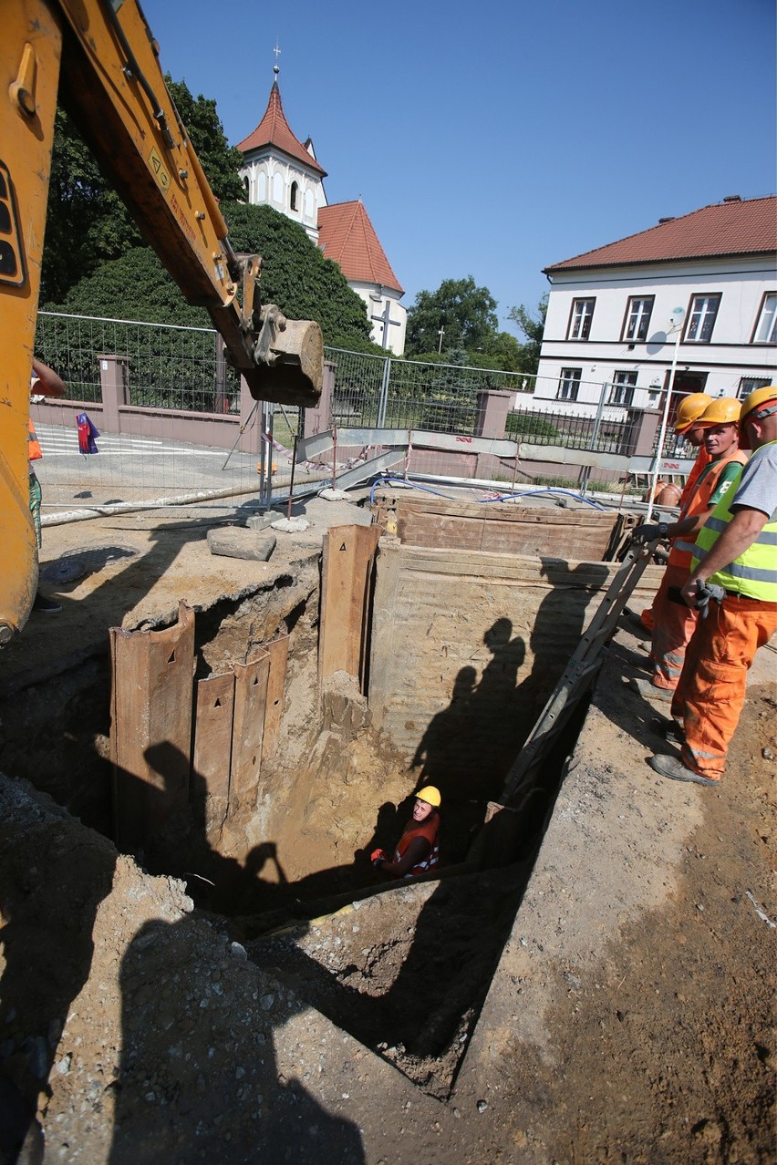 Prace przy budowie kanalizacji w Leśnicy, sparaliżują wjazd...
