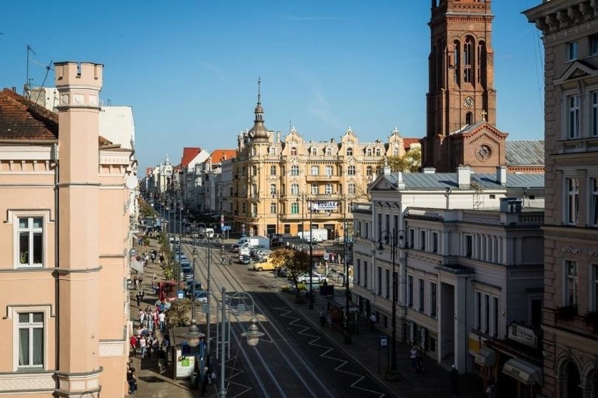 Aż żal patrzeć dziś na ulicę Gdańską w Bydgoszczy. Wiele...