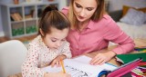 Edukacja domowa w Polsce. Jak wygląda i na czym polega? Wady i zalety nauczania domowego