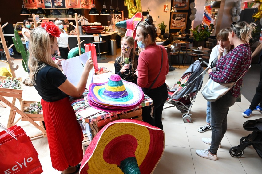 Wielka Meksykańska Fiesta z okazji 10 urodzin Galerii Echo w Kielcach. W sobotę 28 sierpnia bawiły się tłumy ludzi [ZDJĘCIA]