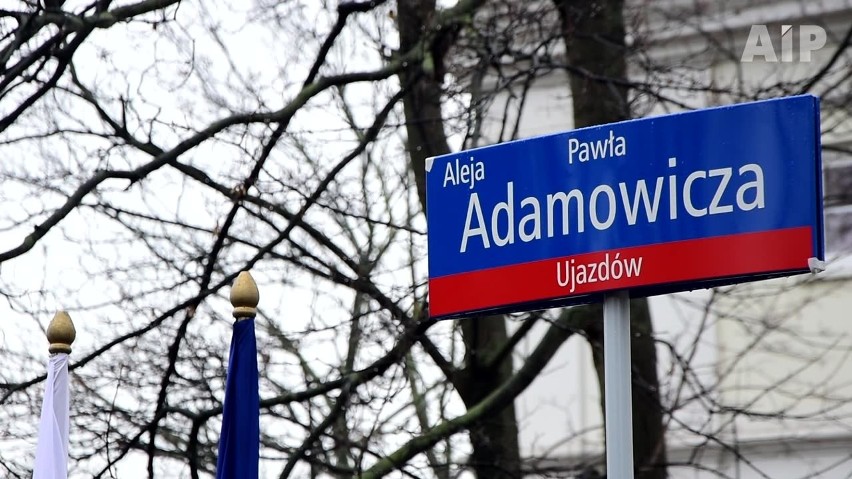 W Warszawie otwarto aleję im. Pawła Adamowicza. Jest w Parku im. Tadeusza Mazowieckiego