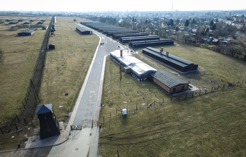 Państwowe Muzeum na Majdanku. Były niemiecki, nazistowski obóz koncentracyjny na zdjęciach z drona 