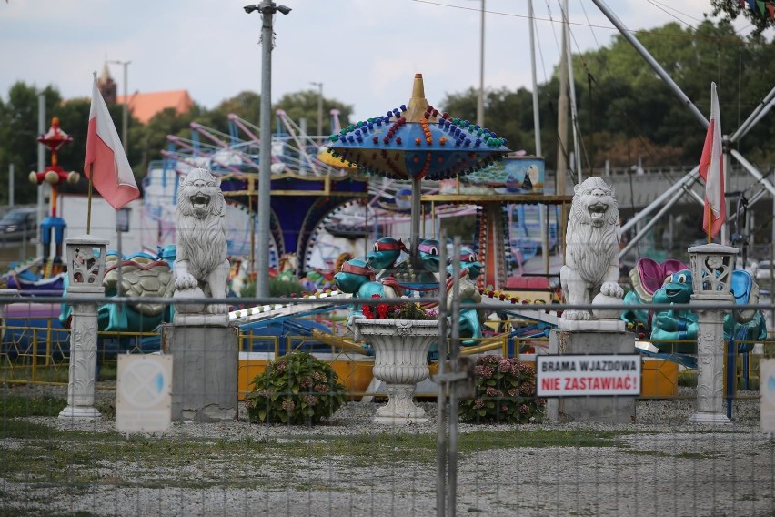 Zobacz na kolejnych slajdach zdjęcia wrocławskiego lunaparku...